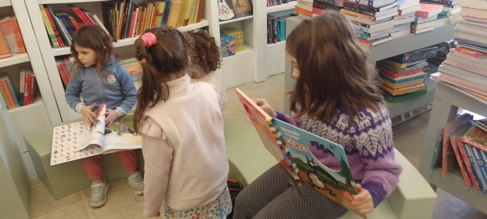 Visita a la Librería MOMO